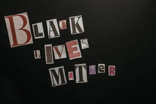 Blackmail — шантаж
