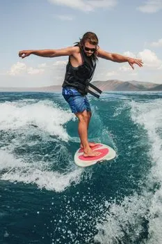 Surfen — Серфинг
