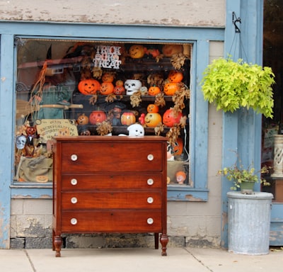 chest of drawers — комод