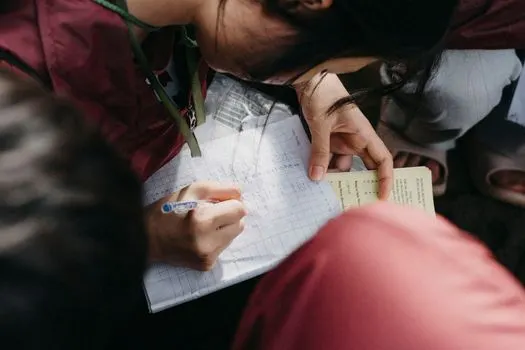 tardy slip — записка
