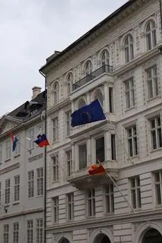 Botschaft — посольство