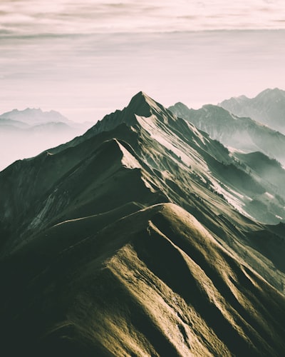 summit — вершина