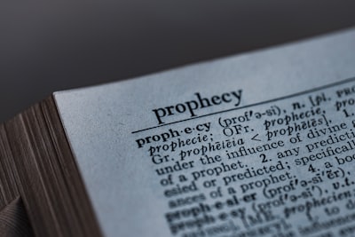 proroctwo — пророчество