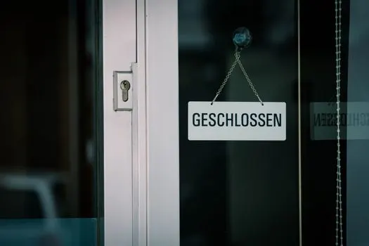 die geschlossene Filiale — закрытый филиал