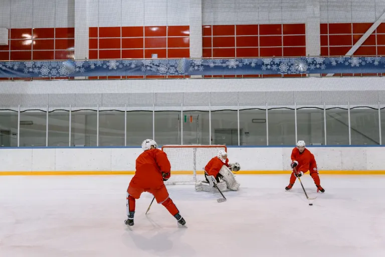 hokejs — хоккей