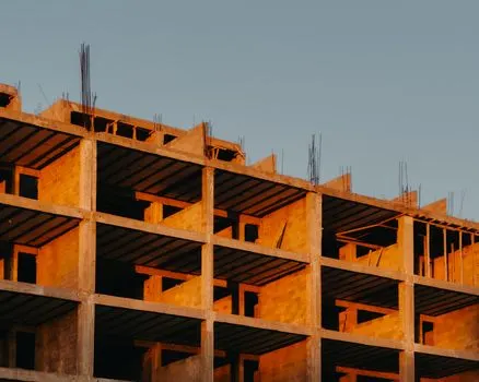 novogradnja — новостройка