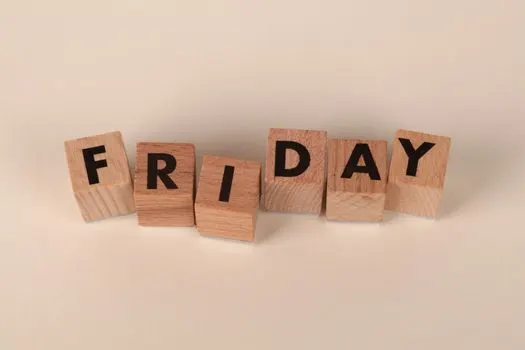viernes — пятница