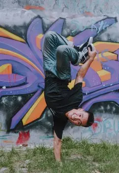 Breakdancer — Брейкдансер