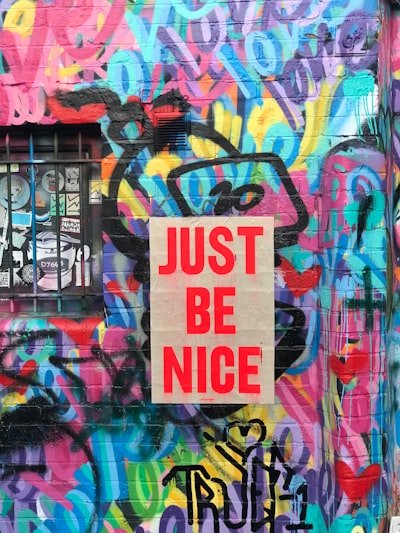 Just be average — будь как все
