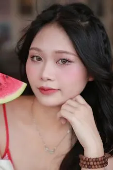 rosy-cheeked — Румяные щеки