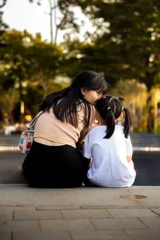 relative on the mother's side — родственник по матери