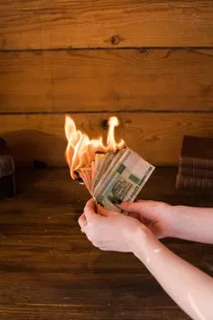 Throw money away — Выбрасывайте деньги на ветер