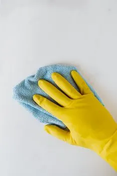 clean as a whistle — Чистота как у стекла