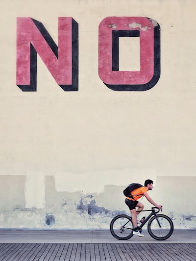Not in a rush — не спешу