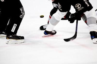 hockey — хоккей