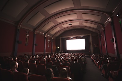 Cines — кинотеатры