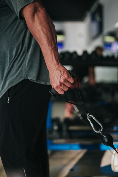 forearms — предплечья