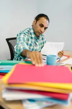 White-collar worker — Офисный работник