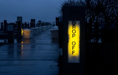 drop off — подвезти и высадить