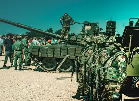 Military — Военный