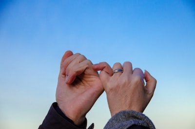 engagement — обязательство