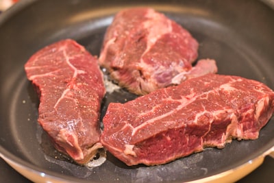 beefy — мускулистый
