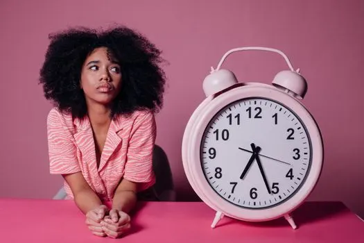 Um wie viel Uhr? — во сколько?