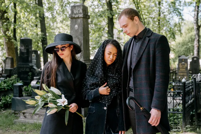 condolences — соболезнования