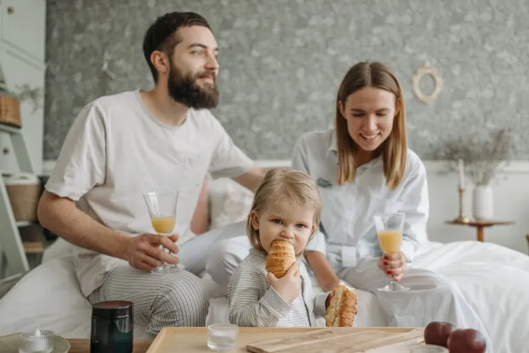 nädalavahetusel — по выходным