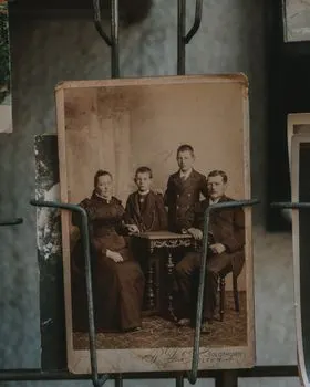 Pedigrees — Родословные