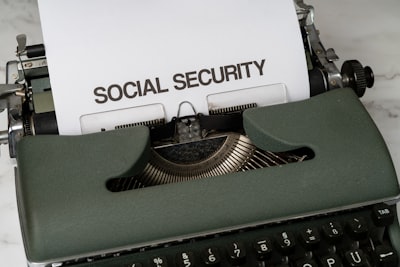 social security — социальное обеспечение