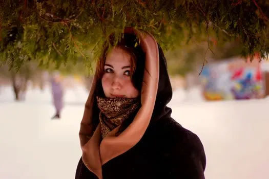 cowl-like — Похожий на капюшон