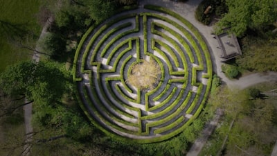 labyrinth — лабиринт