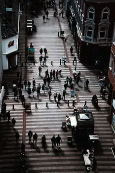Crowded street — Переполненная улица