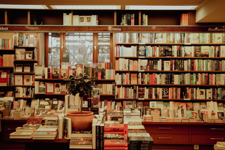 grāmatnīca — книжный магазин